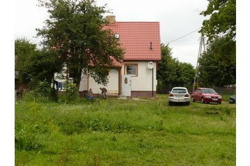 Polonia Privát Białowieża, Exterior